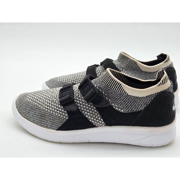 Nike Air Sock Racer Ultra Flyknit Pale Grey 2017 896447-002 sz. Womens 6.5 - Picture 1 of 8